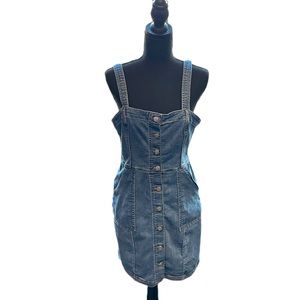 Denim blue jean dress 👗 medium color, size 10 women’s